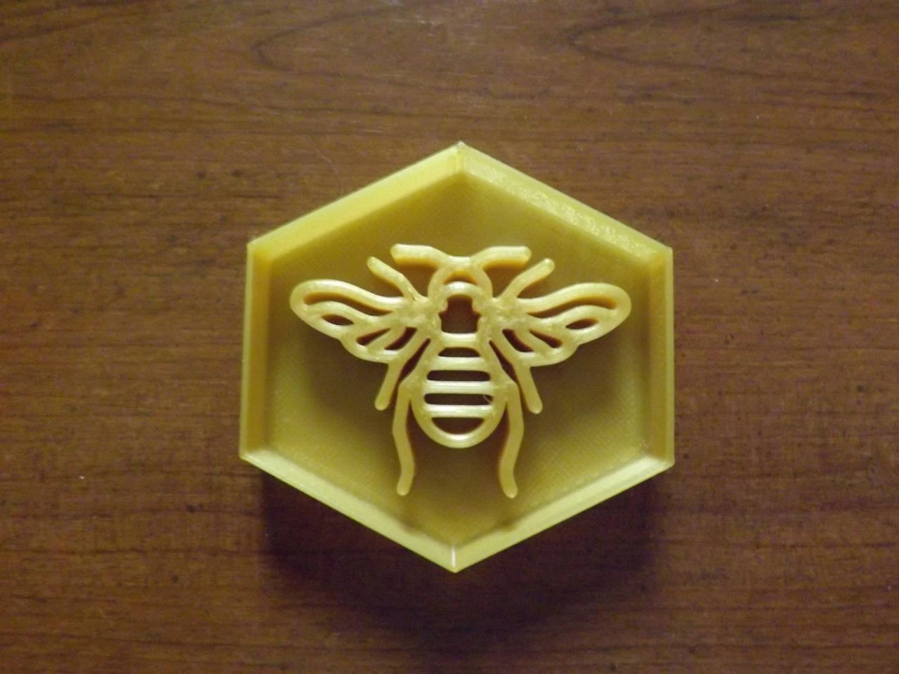 emporte pièce bourdon 2 imprimé 3D PLA 6 x 6 x 1 cm environ